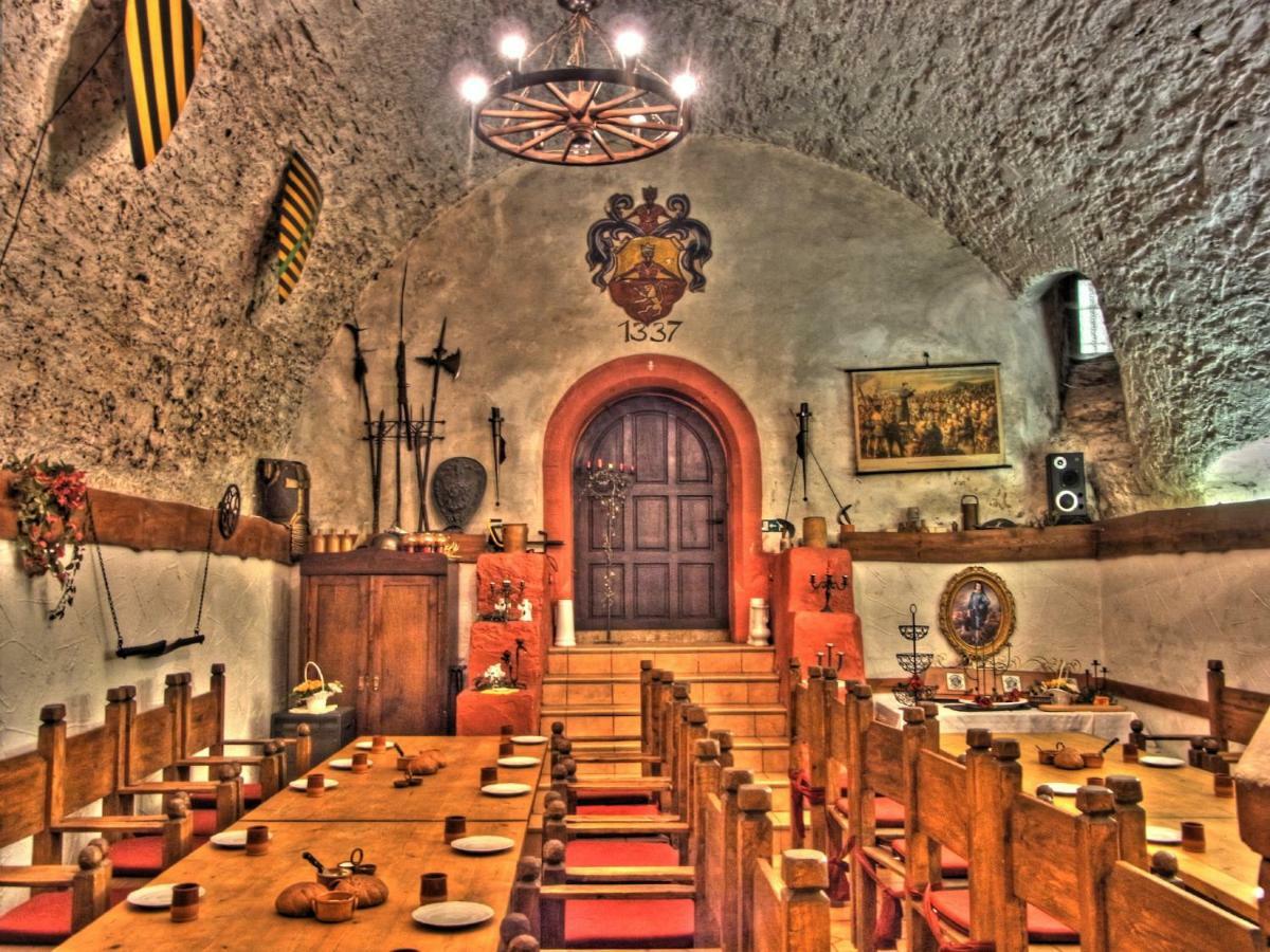 Hotel Schloss Wespenstein Grafenthal ภายนอก รูปภาพ
